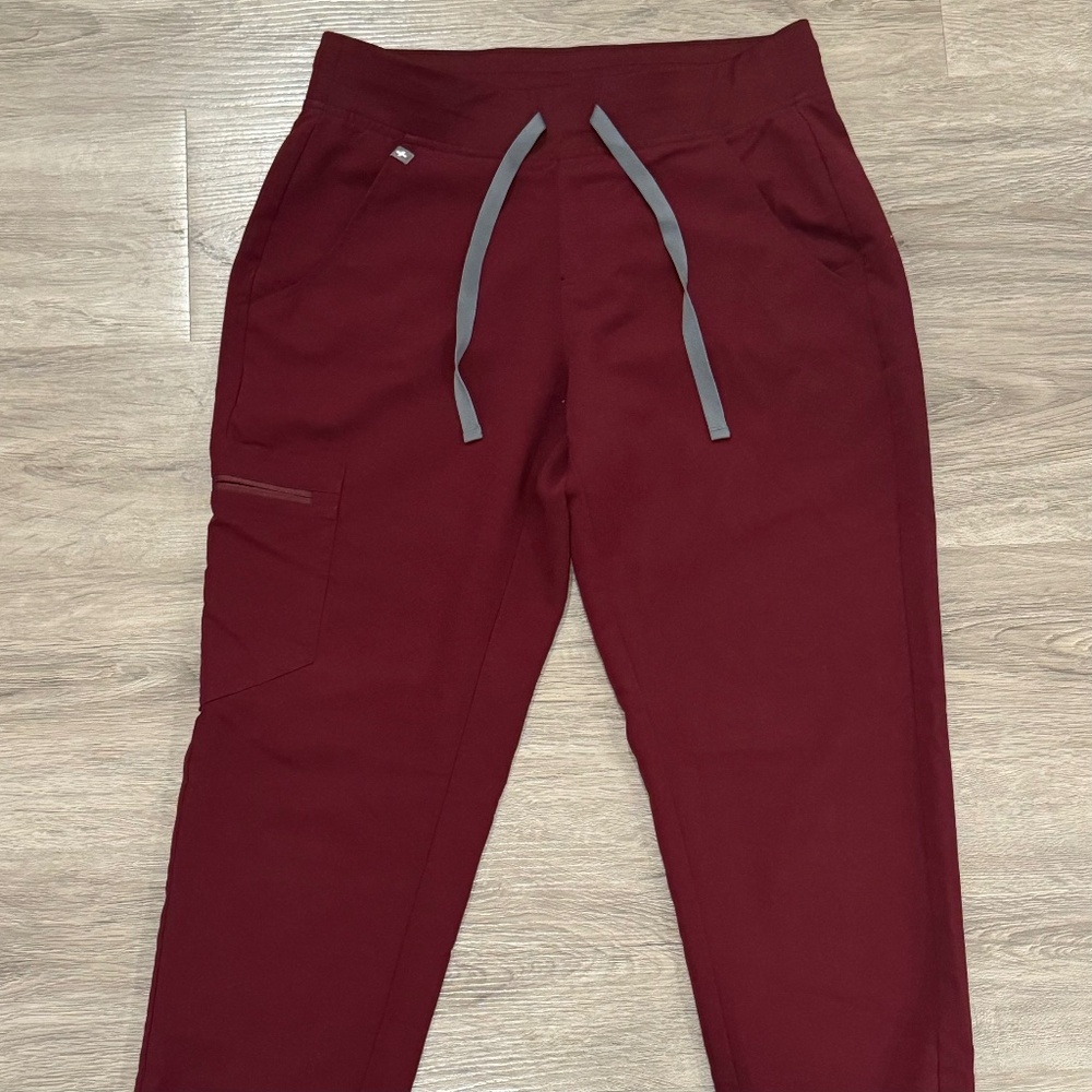 FIGS High Waisted Zamora Scrub Bottoms Small